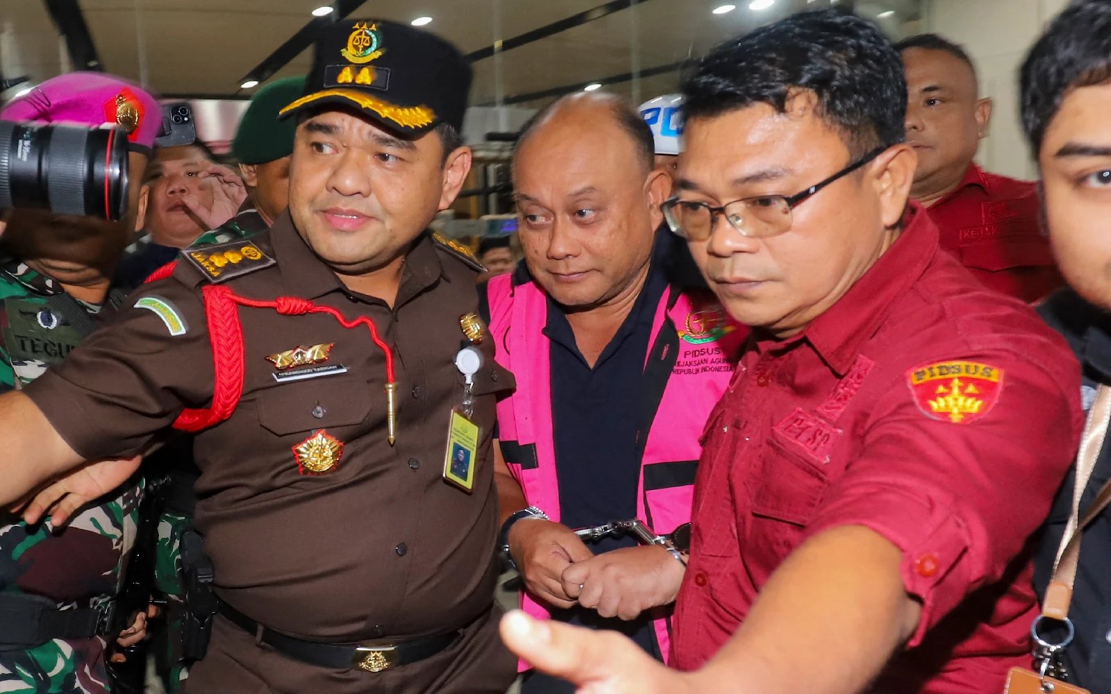 Indonesia arrests sacked head of free meal scheme